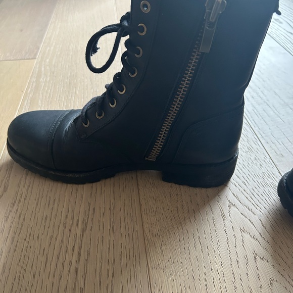 Ugg Combat Boots - Picture 3 of 8